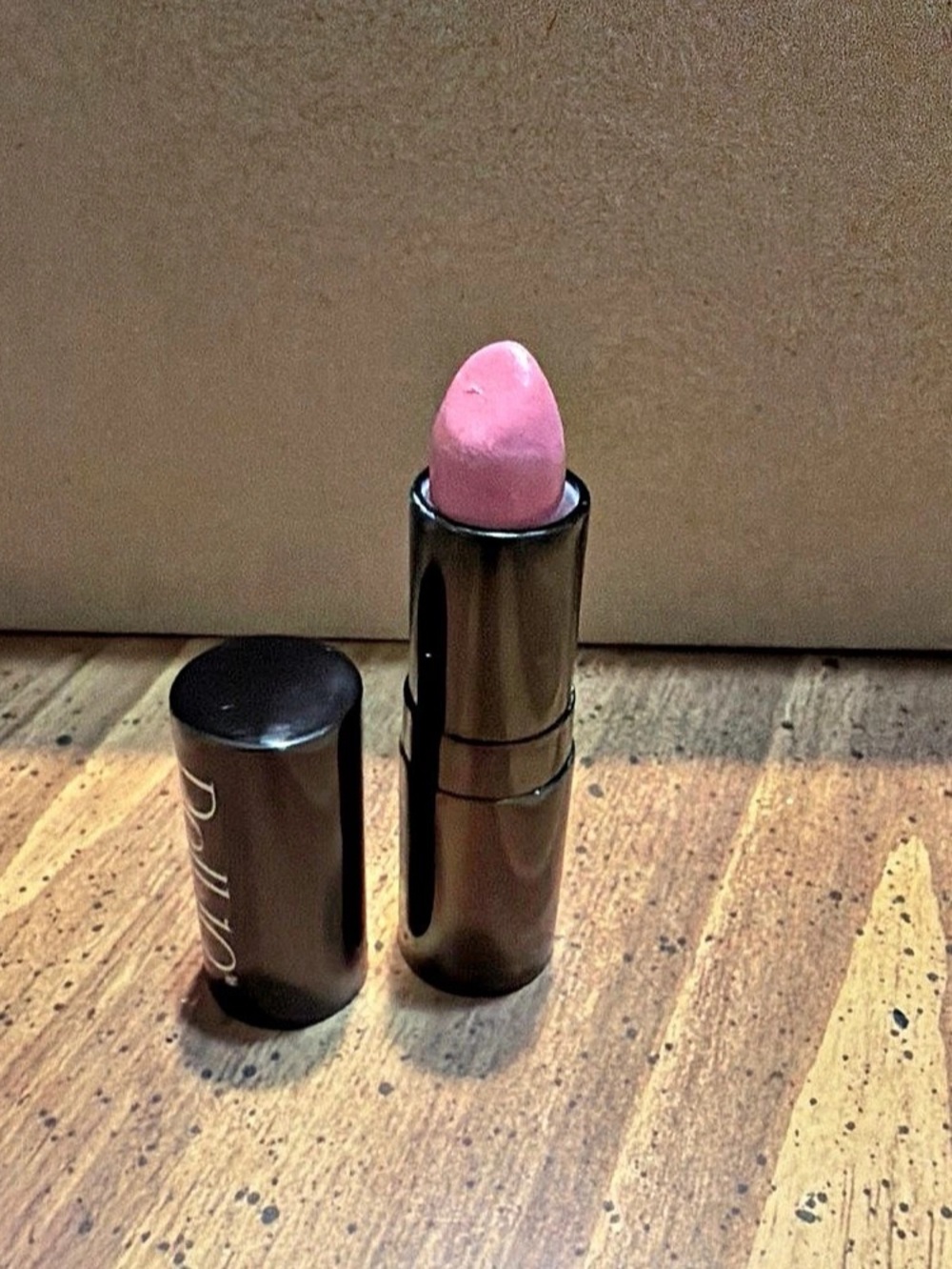 Doll 10 Knockout Lipstick in Pink NWT - Picture 3 of 9